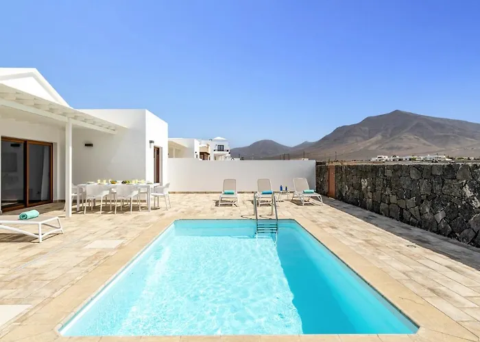Villa Muzu By