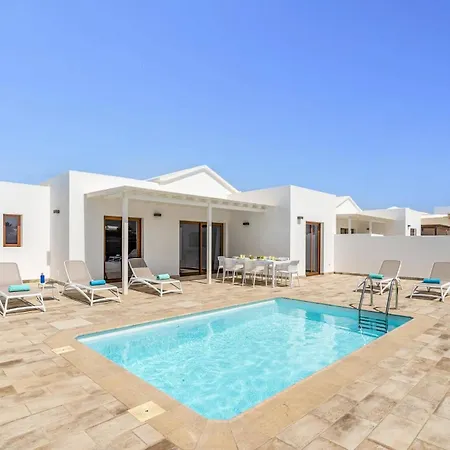 Muzu By Vila Playa Blanca (Lanzarote)